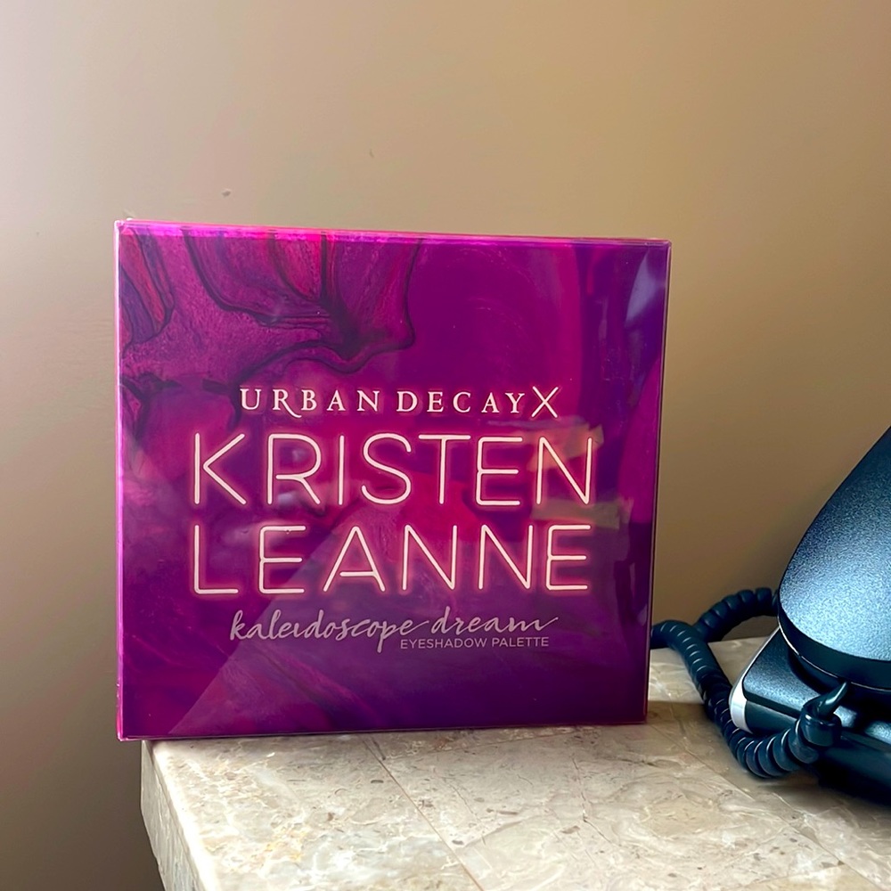 Urban Decay x Kristen Leanne Kaleidoscope Dreams eyeshadow palette